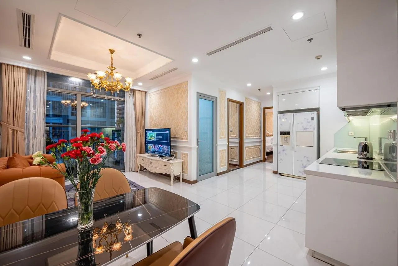 Vinhomes Central Park: Furnished Apartment in Shopping Hub Ho Chi Minh City