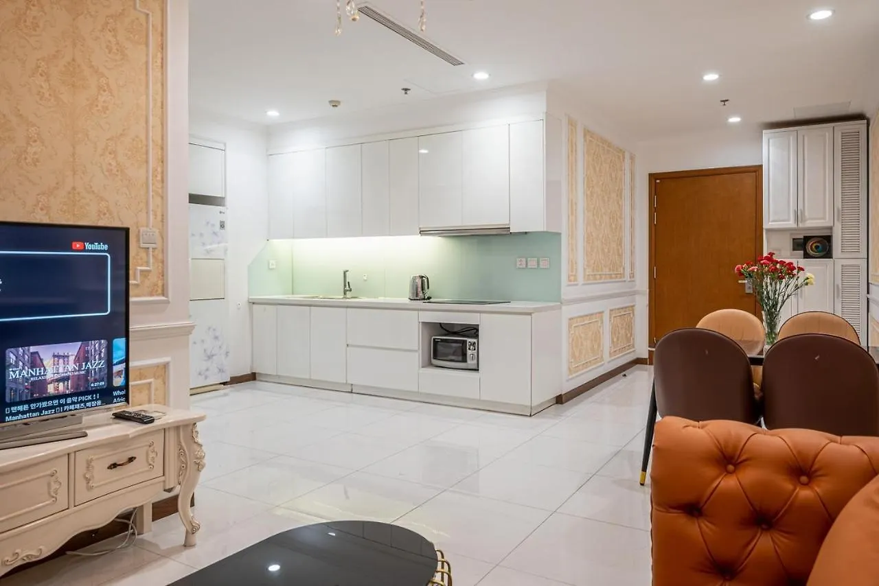 Vinhomes Central Park: Furnished Apartment in Shopping Hub Ho Chi Minh City