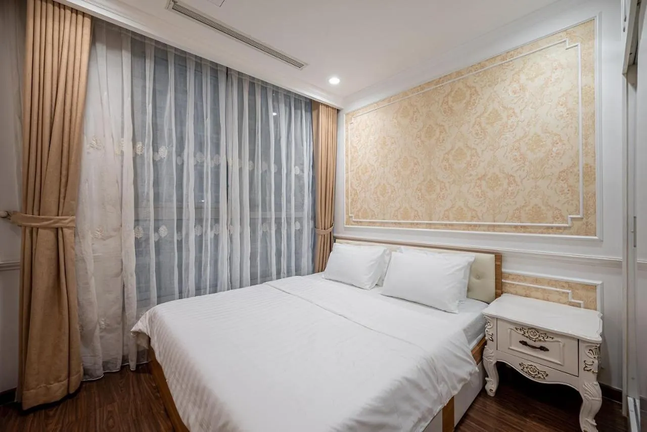 Vinhomes Central Park: Furnished Apartment in Shopping Hub Ho Chi Minh City