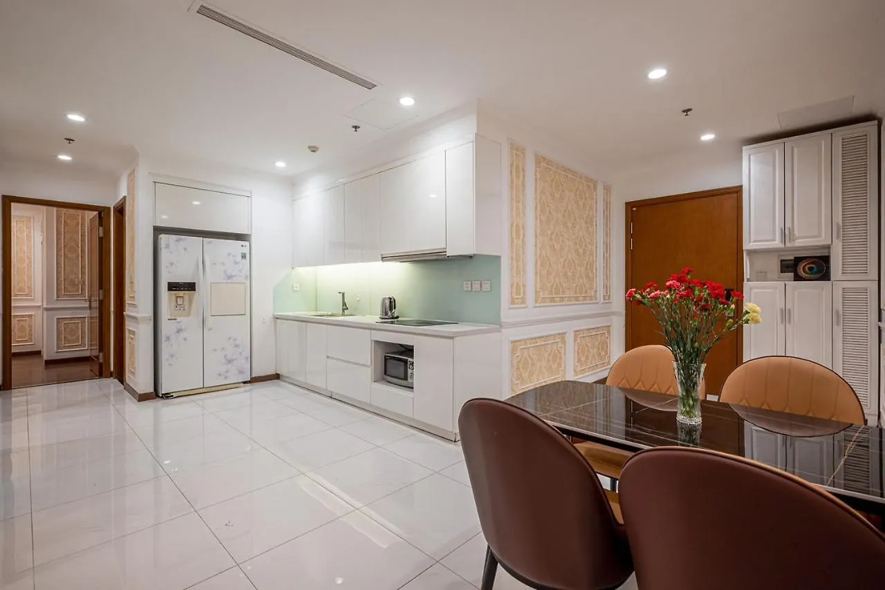 Vinhomes Central Park: Furnished Apartment in Shopping Hub Ho Chi Minh City